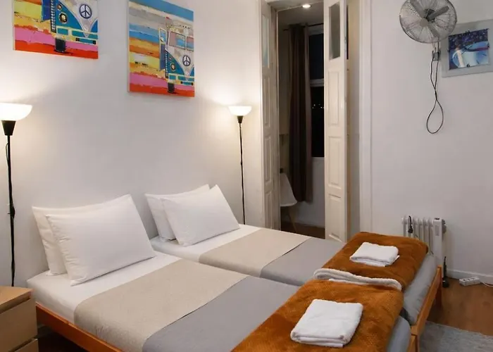 Ndussole Guest House OOporto